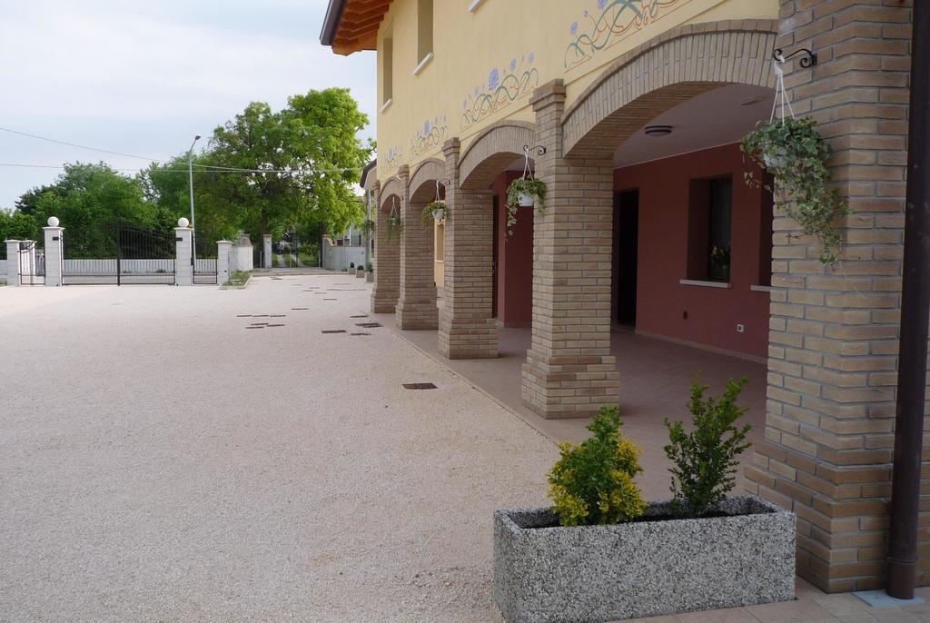 Agriturismo Ai Laghi Pocenia Exterior foto