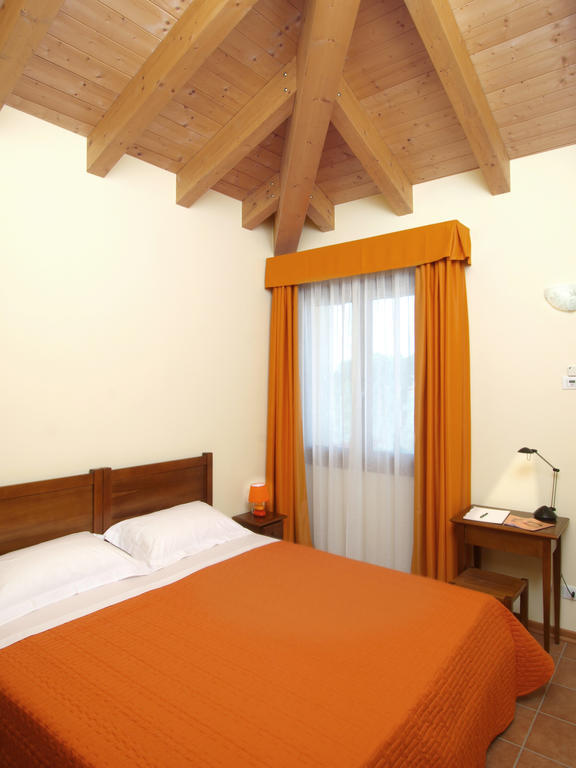 Agriturismo Ai Laghi Pocenia Quarto foto